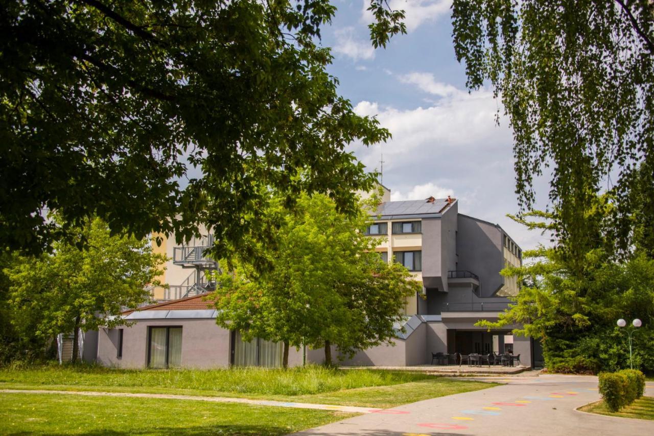 Garni Sport Hotel Prebold Eksteriør billede