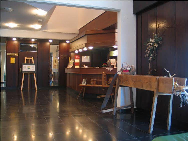 Garni Sport Hotel Prebold Eksteriør billede